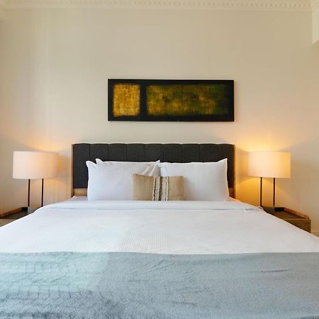 دبي Maison Privee - Stunning Waterfront Apt With Marina View Nxt To Beach المظهر الخارجي الصورة
