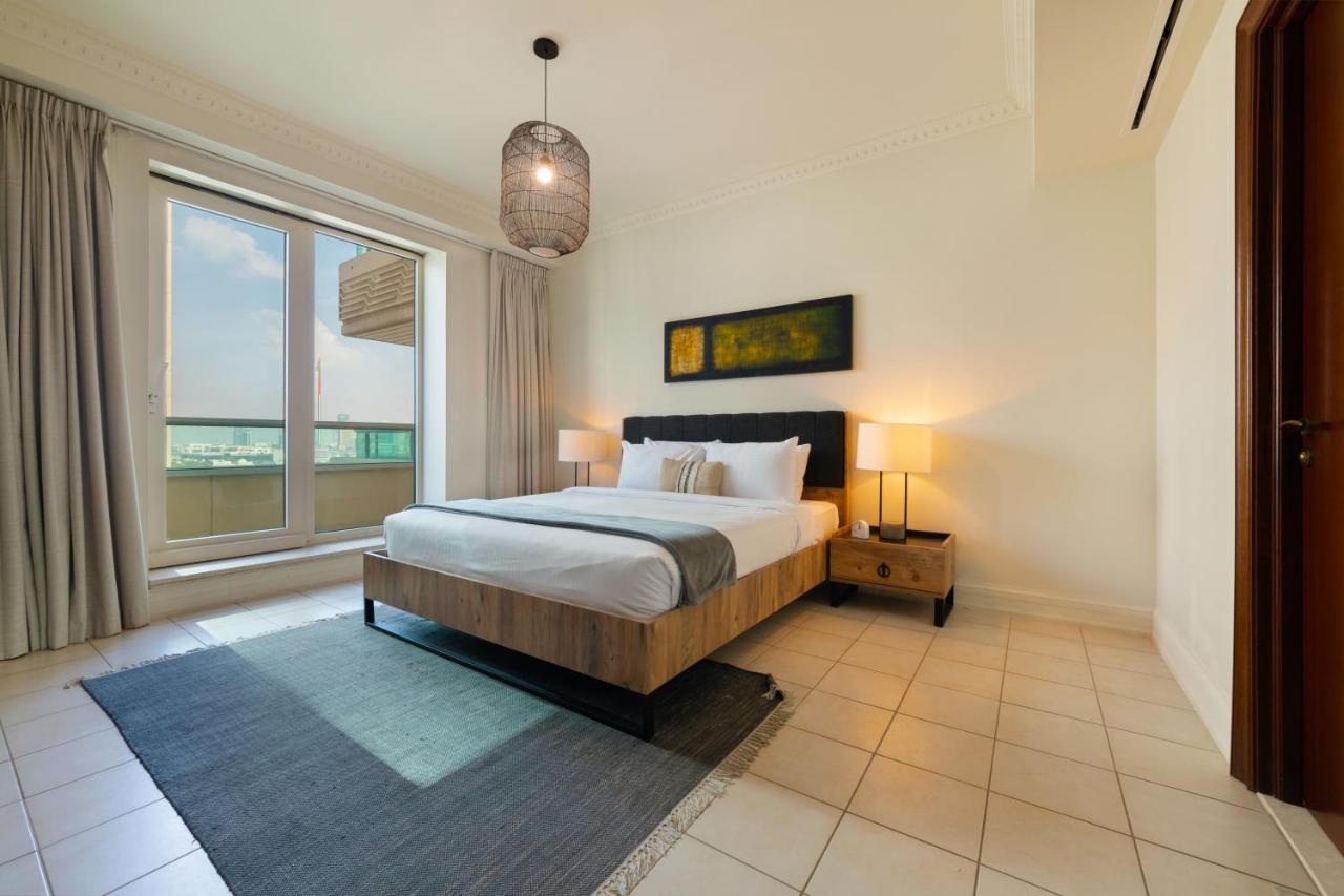 دبي Maison Privee - Stunning Waterfront Apt With Marina View Nxt To Beach المظهر الخارجي الصورة