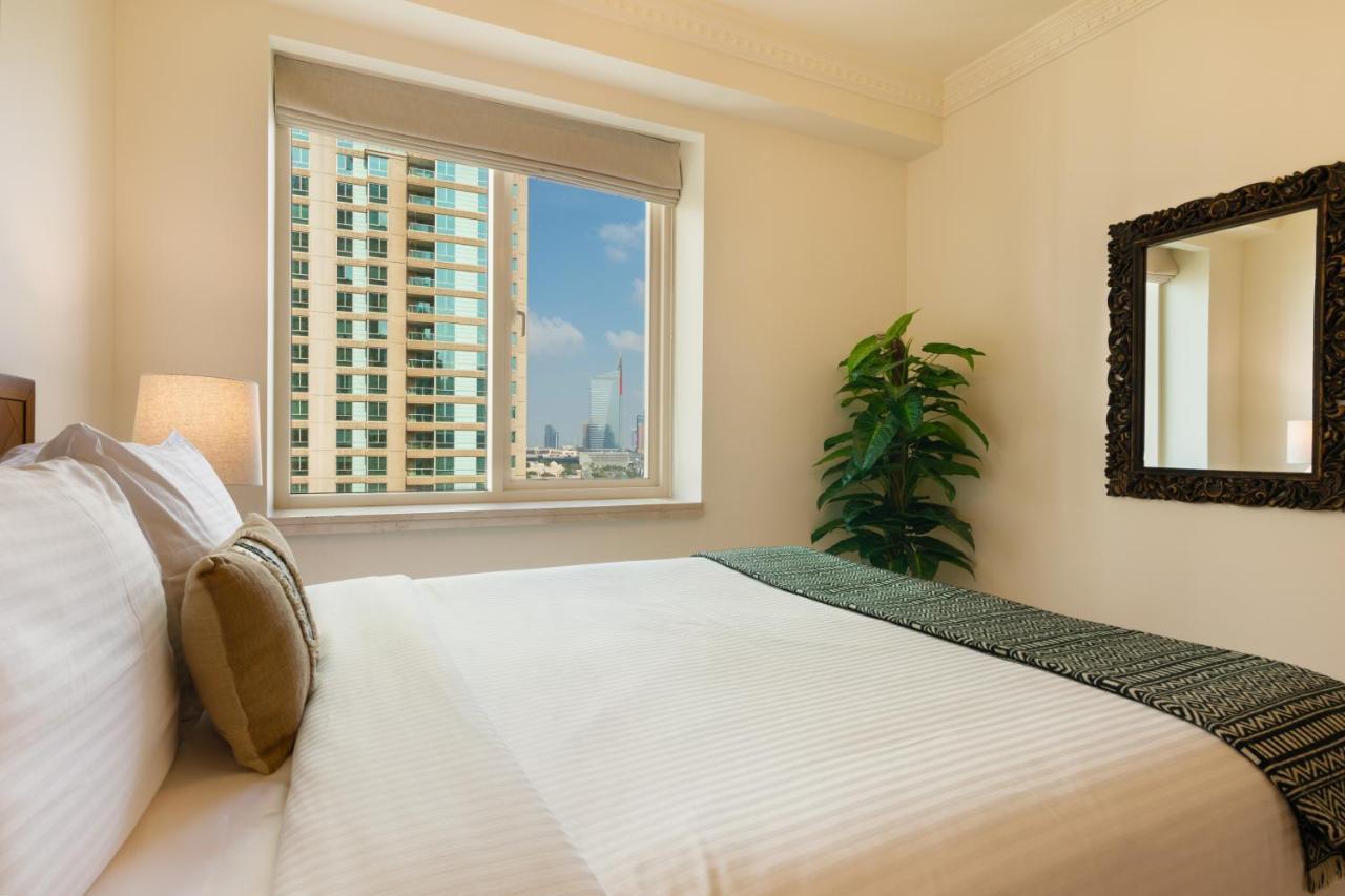 دبي Maison Privee - Stunning Waterfront Apt With Marina View Nxt To Beach المظهر الخارجي الصورة